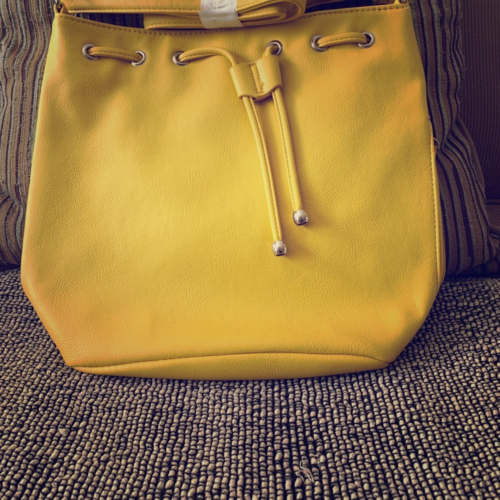 Handbag - Picture 4 of 8